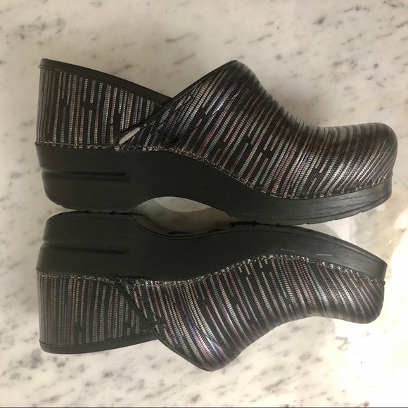 Dansko Shoes - Picture 2 of 6